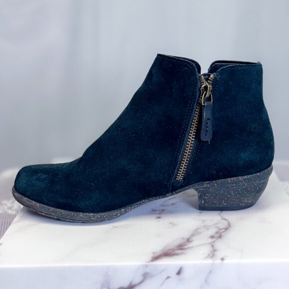 Clarks Wilrose Frost Ankle Boot Womens Unstructured Black Suede - Picture 1 of 11